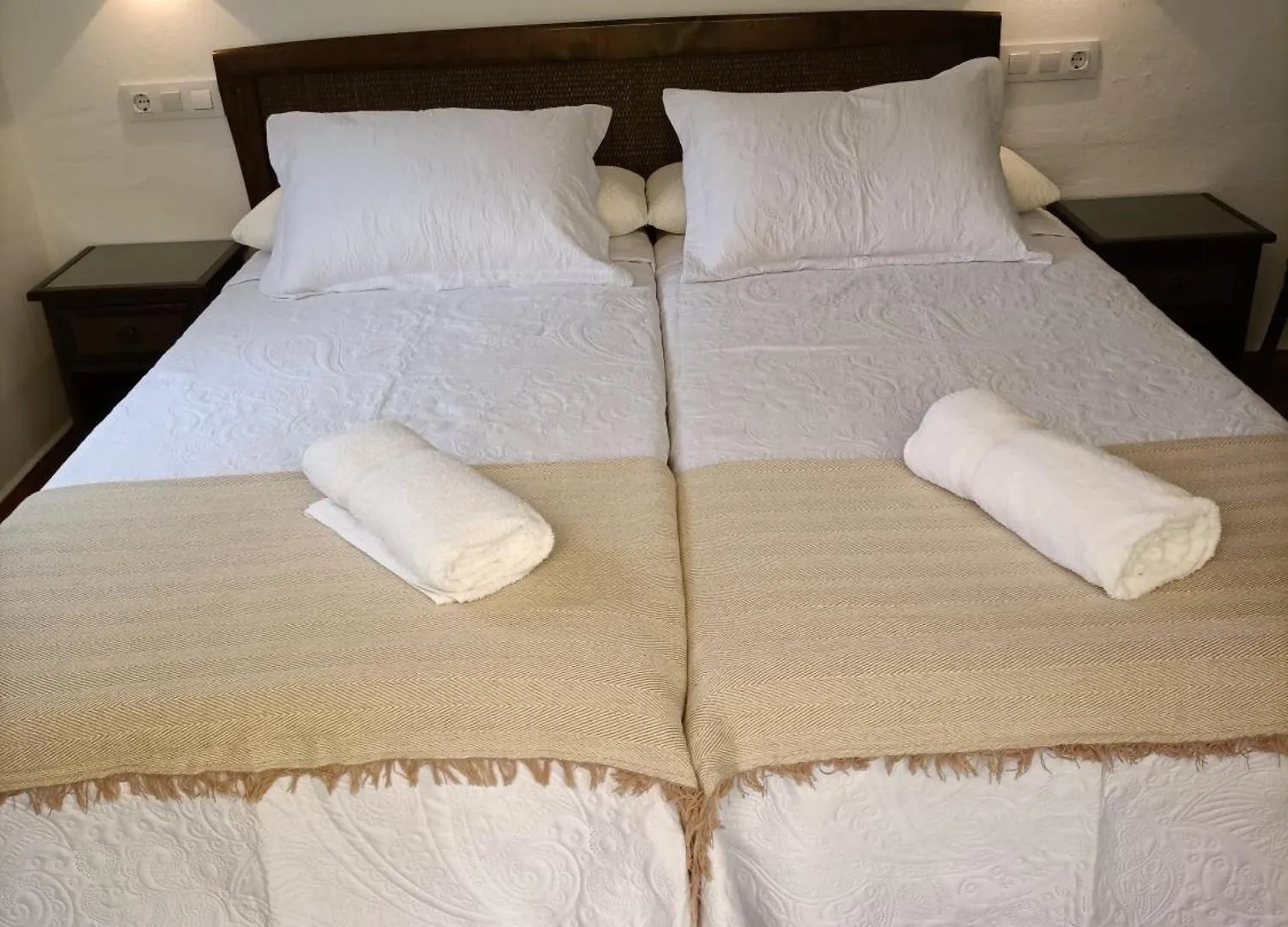 El Palomar Rooms Tarifa 0*,