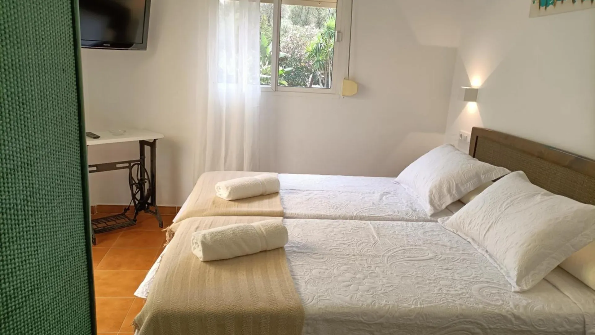 El Palomar Rooms Tarifa Spain